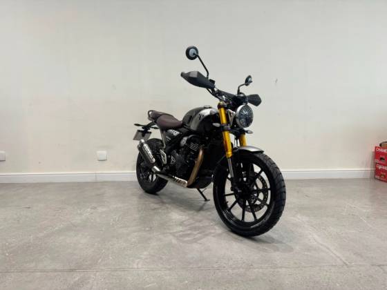 TRIUMPH SCRAMBLER 400 X TRIUMPH SCRAMBLER 400 X